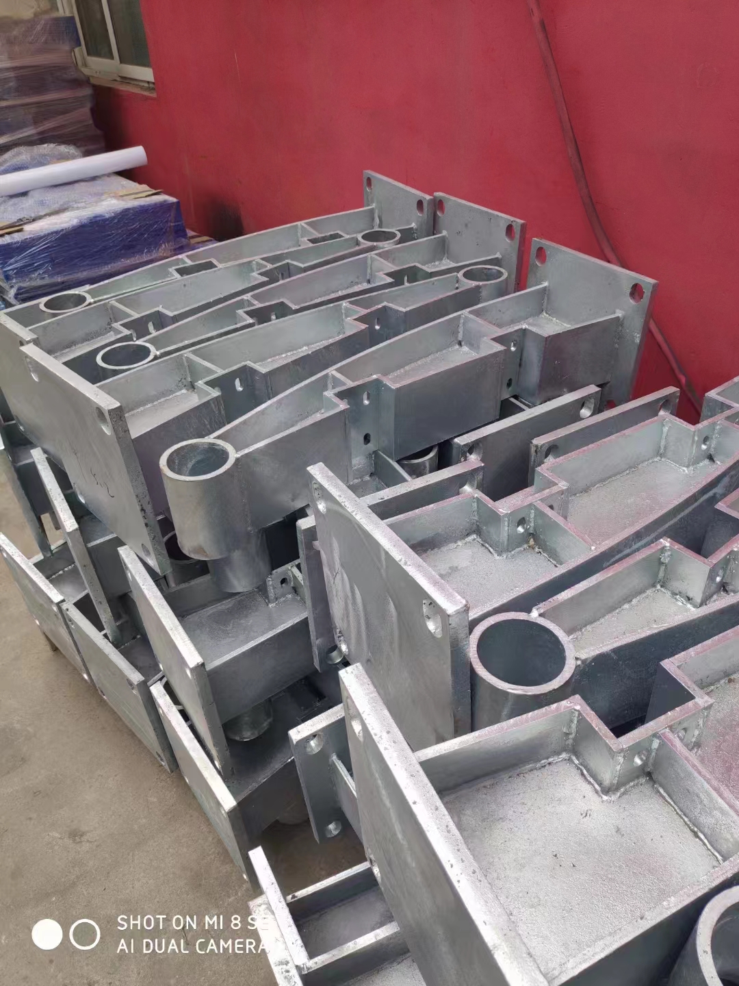 ��������